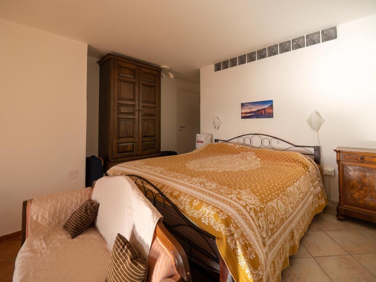 Bed and Breakfast Tra Gli Ulivi à Pietra Ligure Extérieur photo