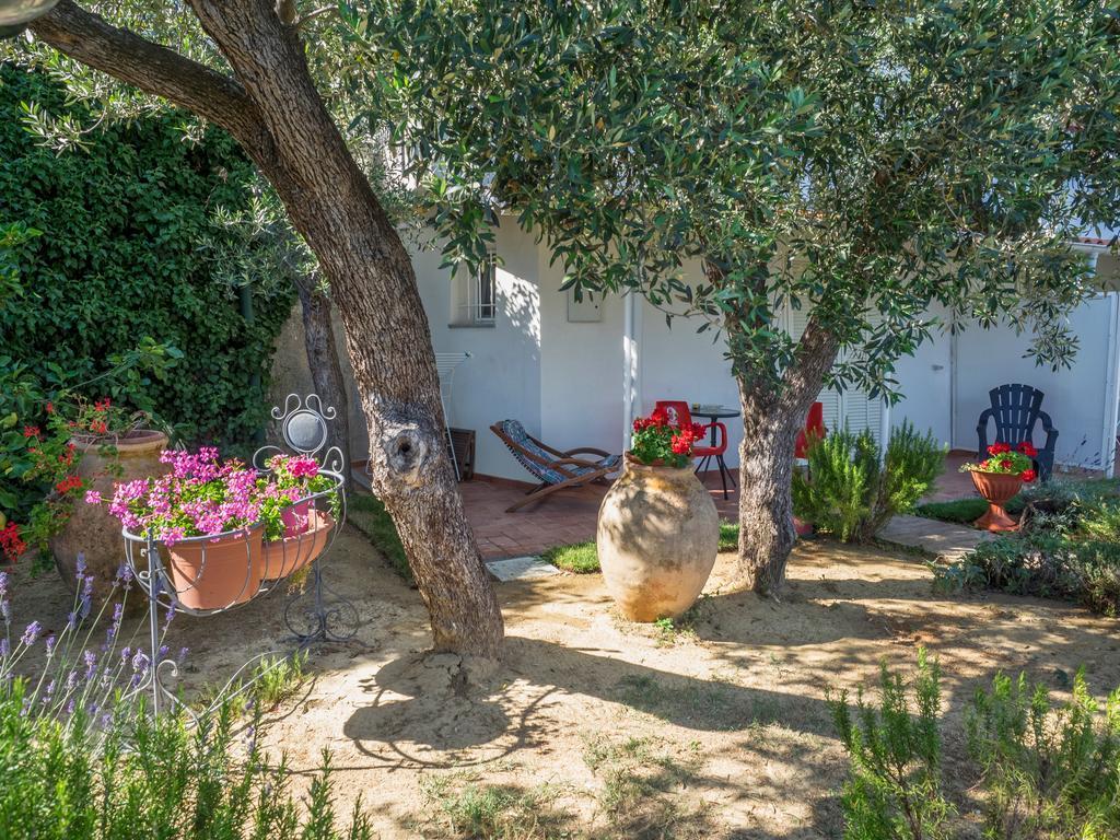 Bed and Breakfast Tra Gli Ulivi à Pietra Ligure Extérieur photo